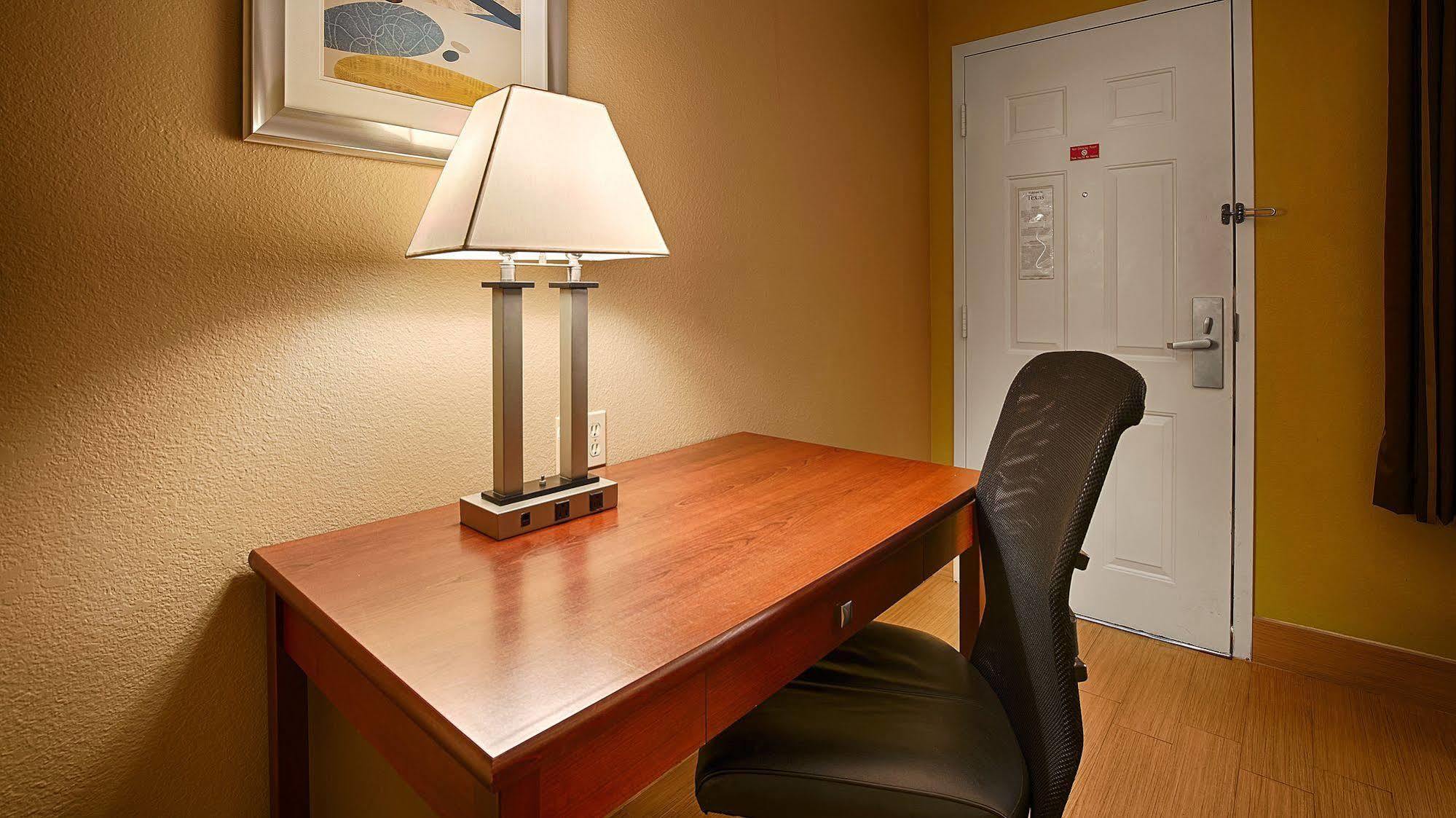 Best Western Plus Airport Plaza San Jose Exterior photo
